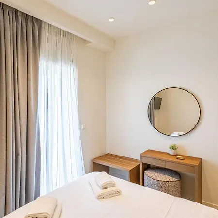 Ampeli Villa *